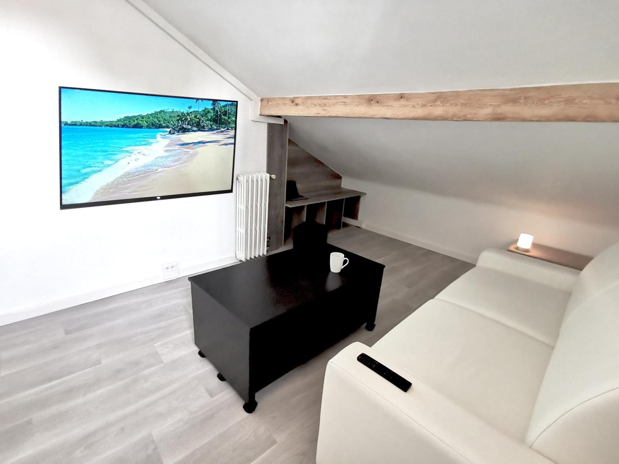 Bagneux Paris Confort Netflix Rer B Экстерьер фото